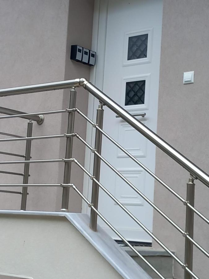 Elenis House Lägenhet Néa Péramos Exteriör bild