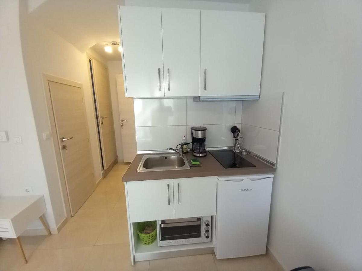 Elenis House Lägenhet Néa Péramos Exteriör bild